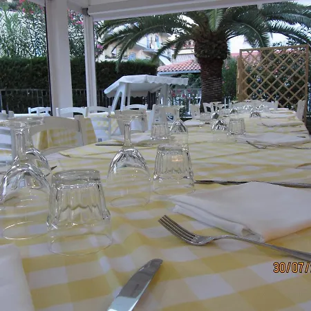 Hr Civi Hotel 3*