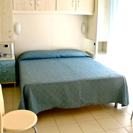 Hr Civi Hotel 3*