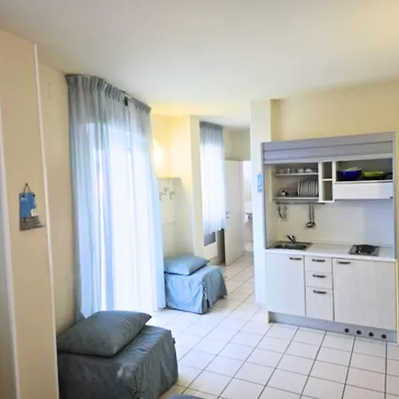 Hotel Hr Civi 3*