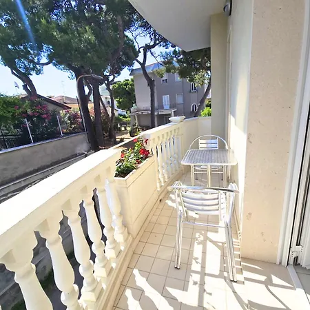 Hr Civi Hotel 3*
