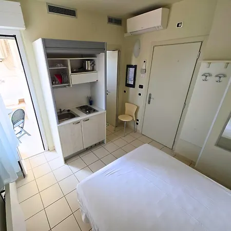 Hr Civi فندق Tortoreto