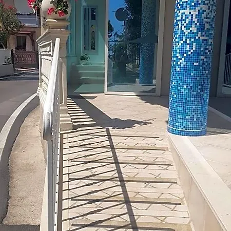 Hotel Hr Civi 3*